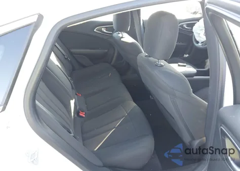 2016 Chrysler 200 Limited z USA, uszkodzony, nr VIN 1C3CCCAB0GN112269